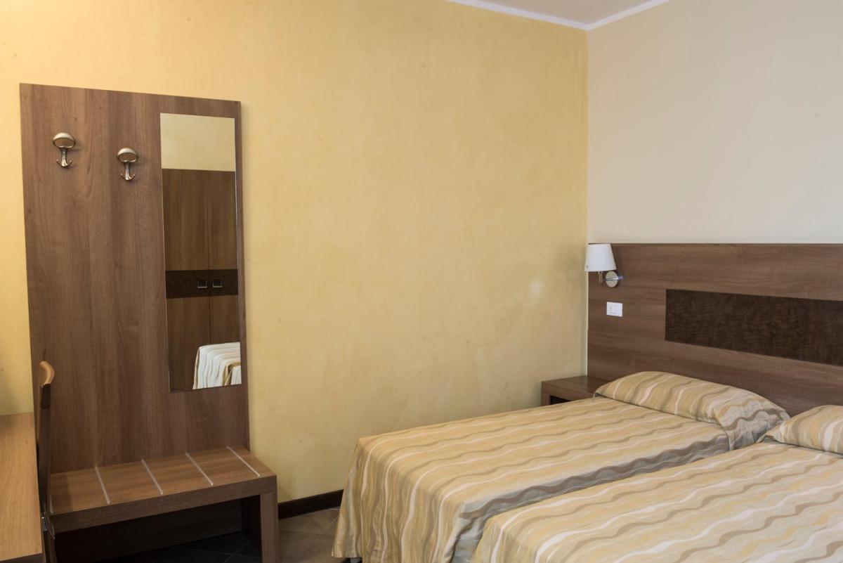 Hotel Corte Business Cavriago Exteriör bild